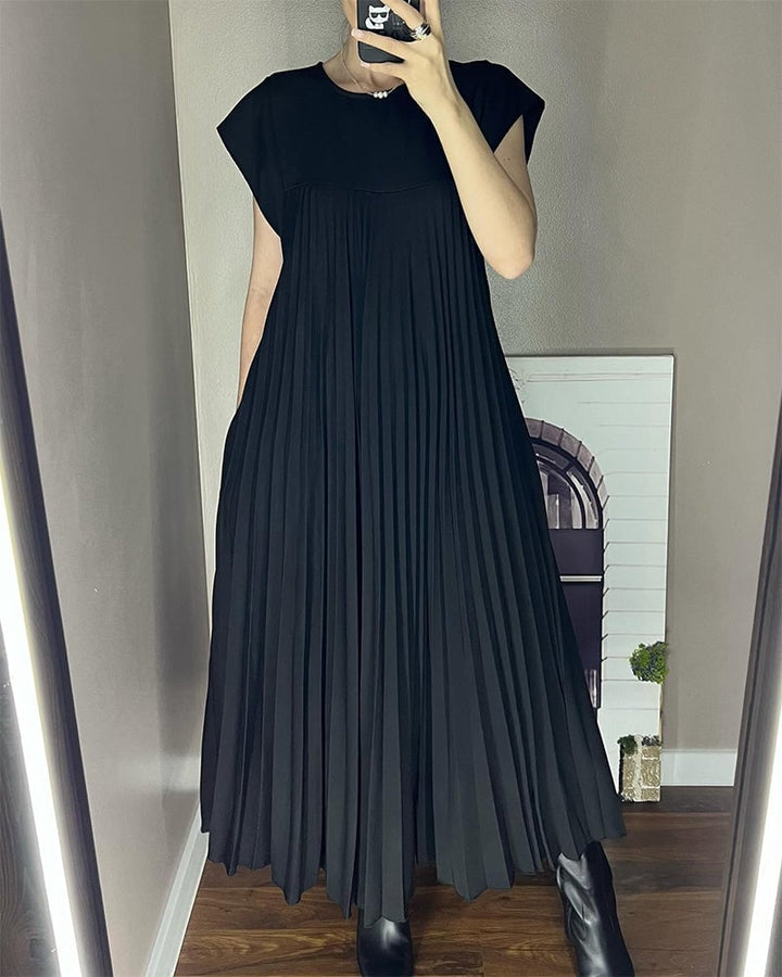 Sorrel - Elegant Spliced Pleated Maxi Dress
