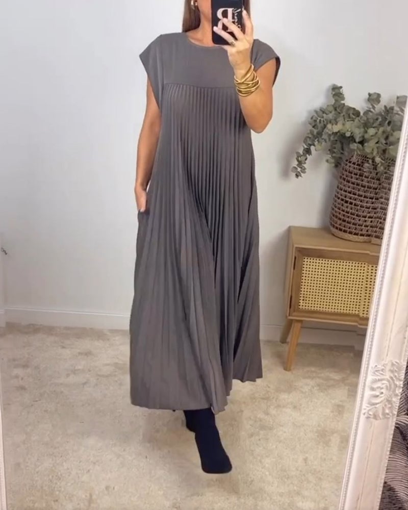 Sorrel - Elegant Spliced Pleated Maxi Dress