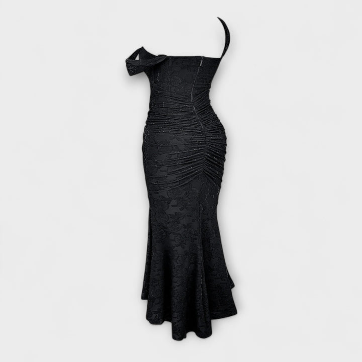 Renske – Long Dress with Elegant and Refined Corset